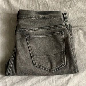 Banana Republic Men’s Traveler Jeans Black